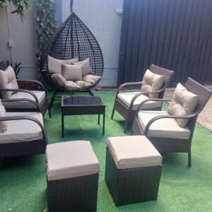 Juego de patio completo con sillones, mesa y sillón colgante